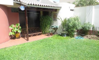 FRENTE A PARQUE (PARAM. 5 PISOS): AT 362 M2, AC 469 M2 5 HABIT, 4.5 $ 670,000