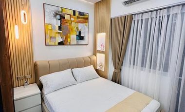 Fully Furnished 1-BR for Rent in Breeze Residences