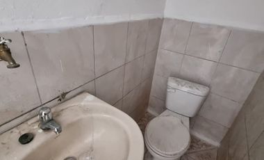 Local en Alquiler en la Avenida Portete, 30 Mt2, 1 Baño, Sur de Guayaquil.