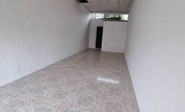 Local en Alquiler en la Avenida Portete, 30 Mt2, 1 Baño, Sur de Guayaquil.