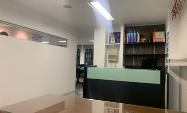 PR18425 Oficina en arriendo en el sector Villa Grande
