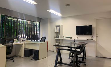 PR18425 Oficina en arriendo en el sector Villa Grande