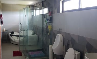 5 BEDROOM HOUSE WITH COVERED ROOF DECK FOR SALE AT METRO SOUTH EXECUTIVE VILLAGE, GEN. TRIAS, CAVITE