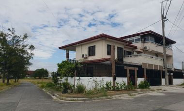 5 BEDROOM HOUSE WITH COVERED ROOF DECK FOR SALE AT METRO SOUTH EXECUTIVE VILLAGE, GEN. TRIAS, CAVITE