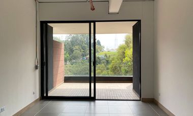 PR20652 Oficina en arriendo en el sector Altos de Palmas