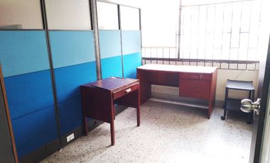 PR19076 Bodega en venta en Guayabal