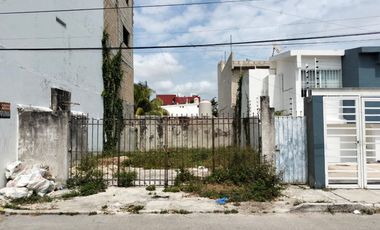 Se Vende Terreno en Cancun Sm 23 de 120 m2 a unos Pasos de Av. Tulum