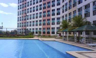 LOW MONTHLY 10k ONLY  1 bedroom 40 sqm loft type Very affordable Rent to own condo  5% down payment 0% interest  near BGC,,eastwood ,tiendesitas