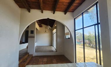 Casa en venta con alberca en Ixtapan de la Sal en Residencial Cipres