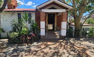 Casa en venta con alberca en Ixtapan de la Sal en Residencial Cipres