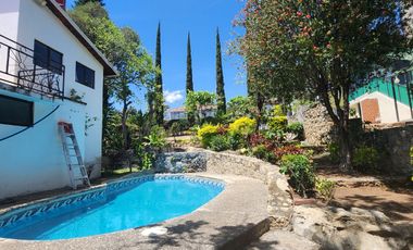 Casa en venta con alberca en Ixtapan de la Sal en Residencial Cipres