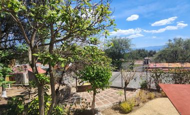 Casa en venta con alberca en Ixtapan de la Sal en Residencial Cipres