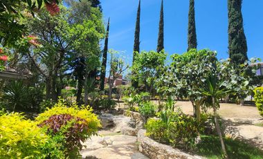 Casa en venta con alberca en Ixtapan de la Sal en Residencial Cipres