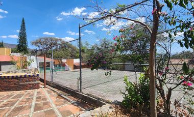 Casa en venta con alberca en Ixtapan de la Sal en Residencial Cipres