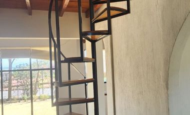 Casa en venta con alberca en Ixtapan de la Sal en Residencial Cipres