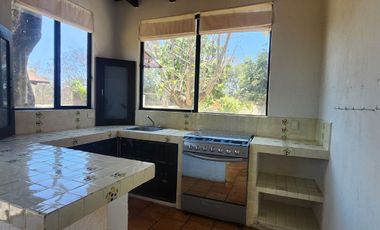 Casa en venta con alberca en Ixtapan de la Sal en Residencial Cipres