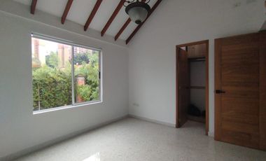 15A37 Casa en venta en el sector Castropol