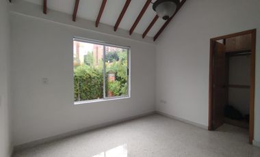 15A37 Casa en venta en el sector Castropol