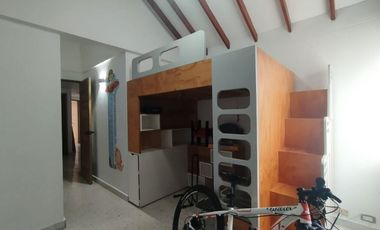 15A37 Casa en venta en el sector Castropol