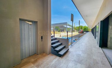 Renta de Locales Libremiento Norponiente Sonterra en Querétaro.