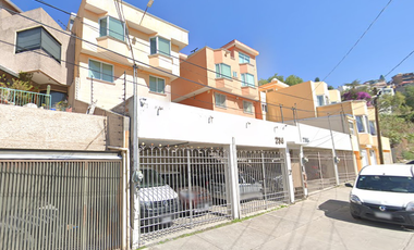 CASA de garantía hipotecaria en C. Cerro de la Bufa 234, Hab los Pirules, 54040 Tlalnepantla, Méx.