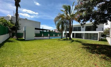 CASA EN VENTA EN LOMAS DE COCOYOC