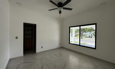 CASA EN VENTA EN LOMAS DE COCOYOC