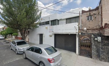 Casa en San Pedro Zacatenco, Gustavo A Madero, Remate Bancario