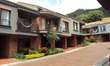 Venta Casa En Conjunto Cerrado