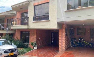 Venta Casa En Conjunto Cerrado