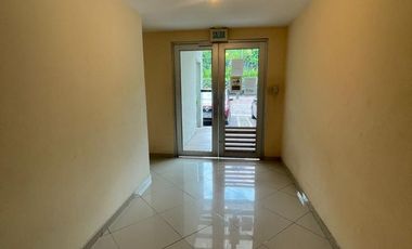 Alquilo ¡Amplio y cómodo departamento con Doble Parqueo en La Vista Towers