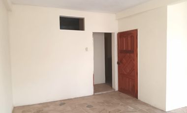 Casa rentera de venta en Sauces 5, 3 departamentos y 1 local.