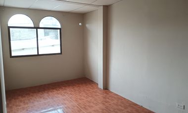 Casa rentera de venta en Sauces 5, 3 departamentos y 1 local.