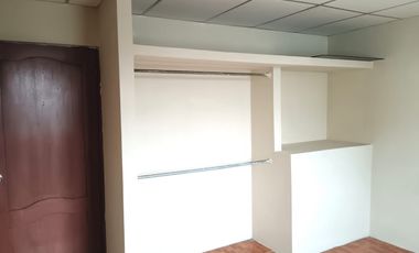 Casa rentera de venta en Sauces 5, 3 departamentos y 1 local.