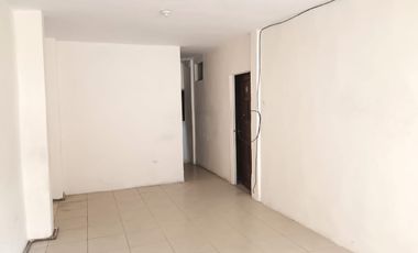 Casa rentera de venta en Sauces 5, 3 departamentos y 1 local.