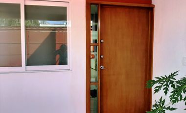 EDIFICIO EN VENTA EN ZAPOPAN LUJOSO 3 DEPARTAMENTOS, UN LOFT POR PISO Y UNA OFICINA