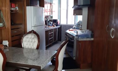 EDIFICIO EN VENTA EN ZAPOPAN LUJOSO 3 DEPARTAMENTOS, UN LOFT POR PISO Y UNA OFICINA