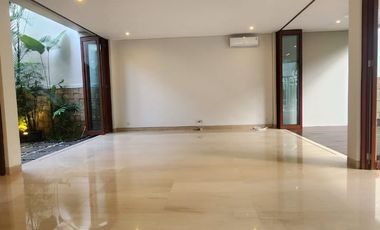 Rumah Mewah Strategis Area Cipete Jakarta Selatan