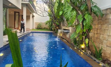 Rumah Mewah Strategis Area Cipete Jakarta Selatan