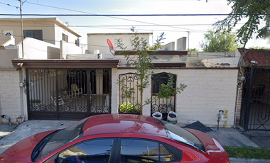 Bonita casa ubicada en Col, Villa universidad, Monterrey