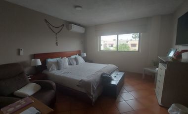 Samborondon, Renta de linda casa 3 dormitorios amoblada