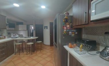 Samborondon, Renta de linda casa 3 dormitorios amoblada