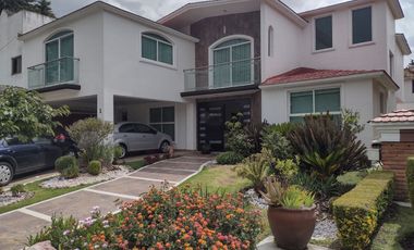 Casa en Venta en Providencia Metepec