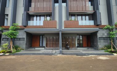Town House Mewah Modern Siap Huni Di Area Pancoran Jakarta Selatan