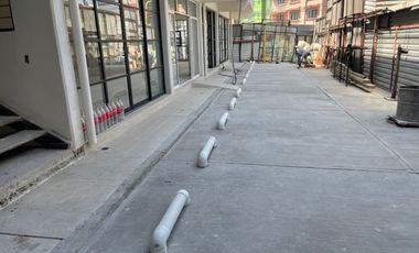 VENDO MINI PLAZA COMERCIAL TRES NIVELES PARA RENTAR LOCALES