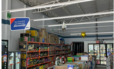 SE VENDE TERRENO CON NAVES INDUSTRIALES