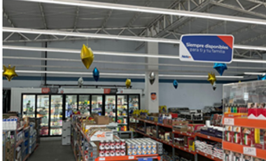 SE VENDE TERRENO CON NAVES INDUSTRIALES