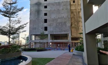 RESALE BASE LINE PREMIER, THE RESIDENTIAL TOWER OF THE NEW BASE LINE CENTER RIGHT ALONG JUANA OSMENA STREET, CEBU CITY