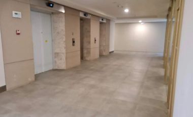 RESALE BASE LINE PREMIER, THE RESIDENTIAL TOWER OF THE NEW BASE LINE CENTER RIGHT ALONG JUANA OSMENA STREET, CEBU CITY