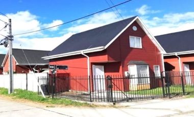 Los Torreones, casa esquina  $ 125.000.000.